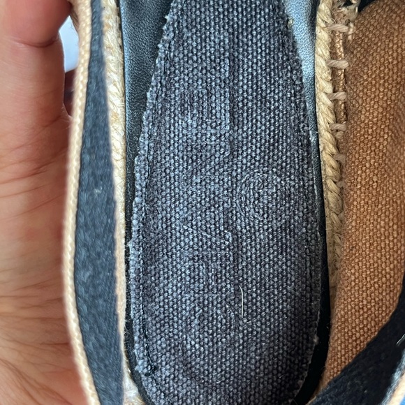 Chanel Espadrilles (PRICE FIRM❤️) - Picture 5 of 15